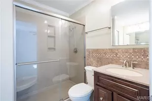 11042 Wylestone Ct, Unincorporated, MO 63126 - Photo 16