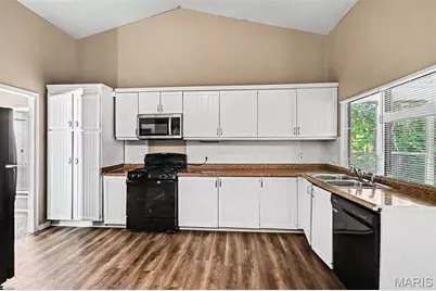 5374 Trailview Drive, Black Jack, MO 63033 - Photo 6