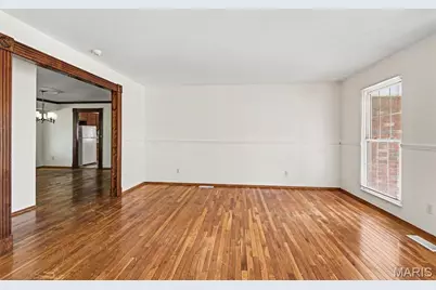 4413 Remus Drive, Florissant, MO 63033 - Photo 8