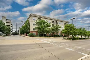 1270 Strassner Dr, Brentwood, MO 63144 - Photo 4