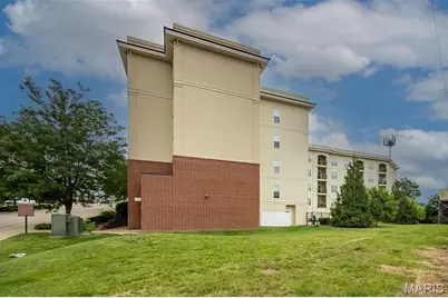 1270 Strassner Drive #3202, Brentwood, MO 63144 - Photo 6