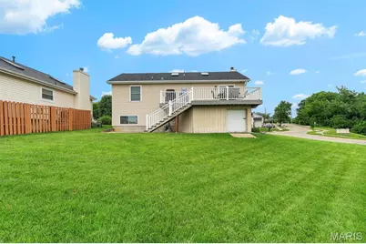 210 Kunze Drive, Saint Charles, MO 63303 - Photo 14