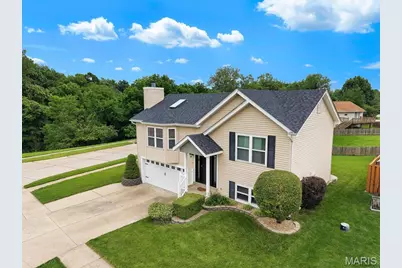 210 Kunze Drive, Saint Charles, MO 63303 - Photo 2