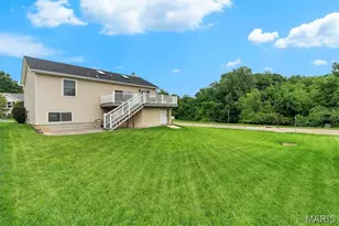 210 Kunze Dr, Saint Charles, MO 63303 - Photo 40