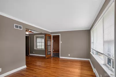 9625 Colony Drive, Saint Louis, MO 63137 - Photo 8