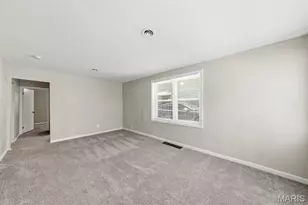 191 Bascom Dr, Hazelwood, MO 63135 - Photo 2