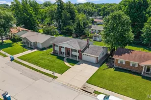 420 Canary Ln, Saint Charles, MO 63301 - Photo 32