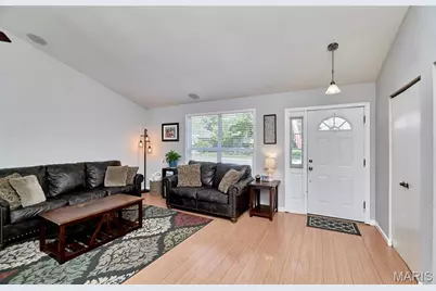 1705 Whispering Ridge Lane, Saint Peters, MO 63376 - Photo 4