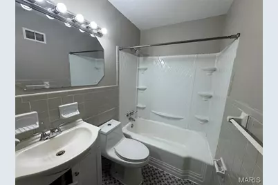 10 Drummond Drive, Saint Louis, MO 63135 - Photo 12