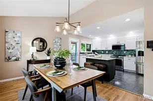 11201 Trieste Dr, Saint Louis, MO 63146 - Photo 6