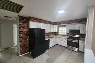 518 Banavie Dr, Unincorporated, MO 63137 - Photo 4