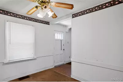 109 Chambers Road, Saint Louis, MO 63137 - Photo 4