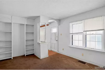 109 Chambers Road, Saint Louis, MO 63137 - Photo 6