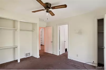 109 Chambers Road, Saint Louis, MO 63137 - Photo 12