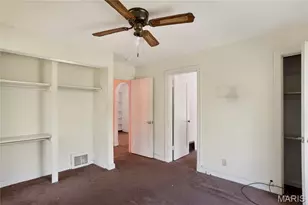 109 Chambers Rd, Saint Louis, MO 63137 - Photo 12