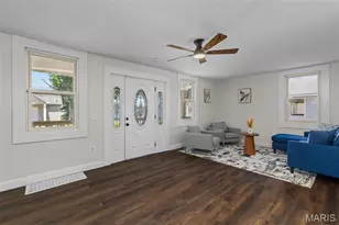 136 W Arlee Ave, Saint Louis, MO 63125 - Photo 6