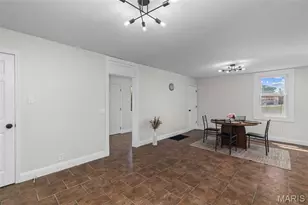 136 W Arlee Ave, Saint Louis, MO 63125 - Photo 18