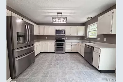 912 Mill Creek Drive, Imperial, MO 63052 - Photo 2