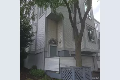 24 Columbus Square Drive, Saint Louis, MO 63101 - Photo 1