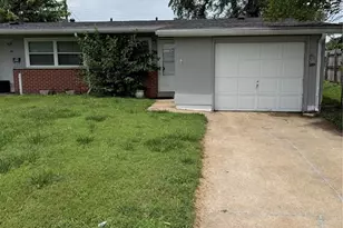 671 Southwell Ln, Florissant, MO 63031 - Photo 1