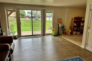 4290 Chateau De Ville Dr, Saint Louis, MO 63129 - Photo 18