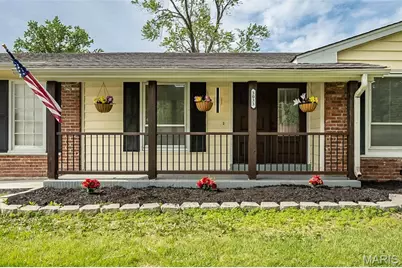 3033 Aberdeen Drive, Saint Louis, MO 63033 - Photo 2