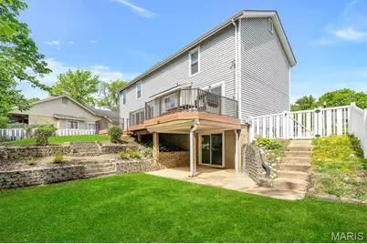 1912 Springtree Drive, Maryland Heights, MO 63043 - Photo 16