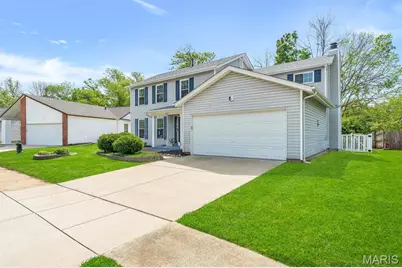 1912 Springtree Drive, Maryland Heights, MO 63043 - Photo 36