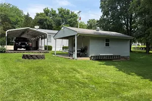 9014 Beach Dr, French Village, MO 63036 - Photo 18