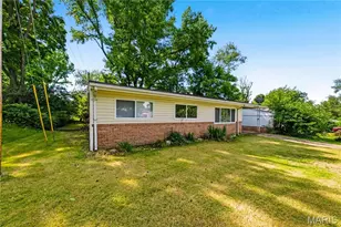 9838 Tanbark Ln, Saint Louis, MO 63134 - Photo 6
