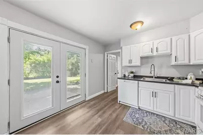 9838 Tanbark Lane, Saint Louis, MO 63134 - Photo 14