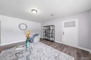 9838 Tanbark Ln, Saint Louis, MO 63134 - Photo 8