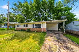 9838 Tanbark Ln, Saint Louis, MO 63134 - Photo 4