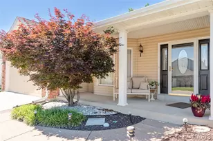3027 Piney Pointe Dr, Saint Louis, MO 63129 - Photo 2