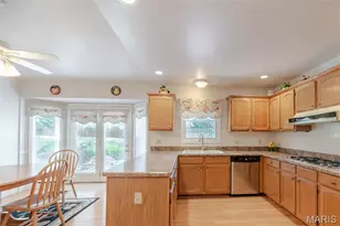 3027 Piney Pointe Dr, Saint Louis, MO 63129 - Photo 24