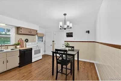 139 Woodlawn Drive, Saint Charles, MO 63301 - Photo 8