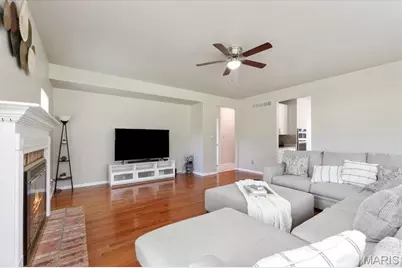 14901 Jockey Club Drive, Chesterfield, MO 63017 - Photo 12