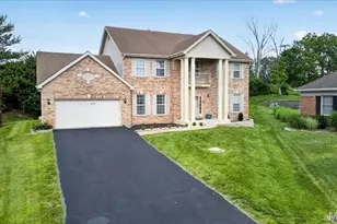 14901 Jockey Club Dr, Chesterfield, MO 63017 - Photo 2
