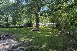 10124 Winkler Dr, Saint Louis, MO 63136 - Photo 8