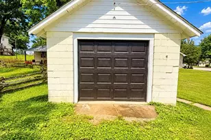 108 W Elm St, Pilot Knob, MO 63663 - Photo 6