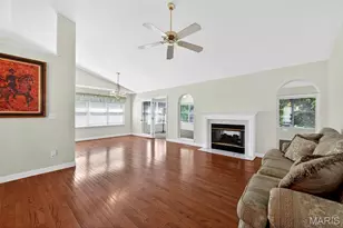 520 Woodview Meadows Ct, Wentzville, MO 63385 - Photo 2