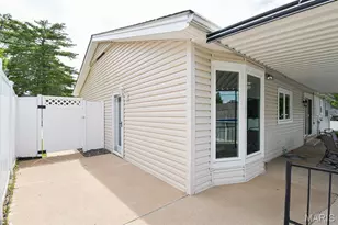 2345 Aileswick Dr, Saint Louis, MO 63129 - Photo 52