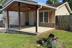 210 W Jackson Ave, Robertsville, MO 65066 - Photo 6
