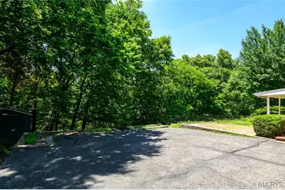 10814 Forest Circle Drive, Sunset Hills, MO 63128 - Photo 8
