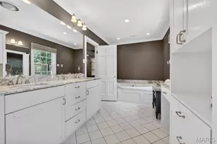 6 Exmoor Dr, Ladue, MO 63124 - Photo 20