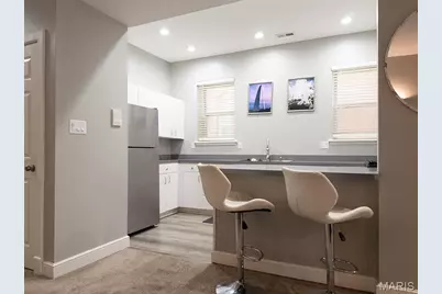 5879 Nina Place #1, Saint Louis, MO 63112 - Photo 4