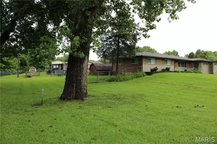 1227 Trampe Ave, Unincorporated, MO 63138 - Photo 34