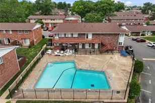 10602 Carroll Wood Way, Saint Louis, MO 63128 - Photo 22