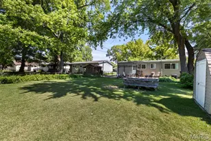 1040 Kostka Ln, Florissant, MO 63031 - Photo 34