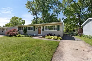 1040 Kostka Ln, Florissant, MO 63031 - Photo 2